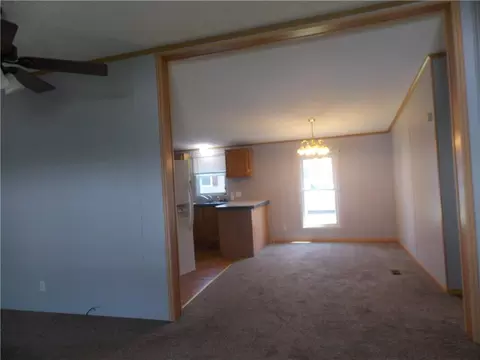 58 Apple Hill Dr, Springfield, OH 45504 photo 4