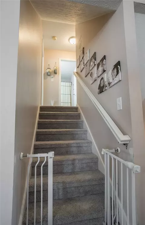 Entry Way - 165 Hampton Pl, Troy, OH 45373 photo 4 of 5