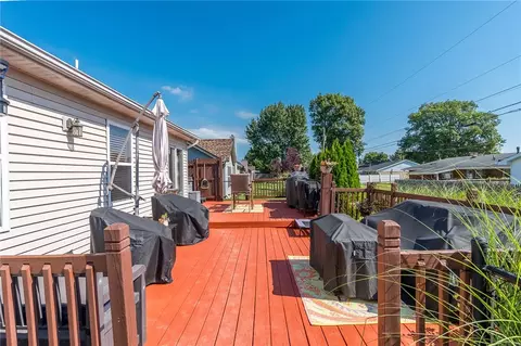 Exterior - 165 Hampton Pl, Troy, OH 45373 photo 8 of 10