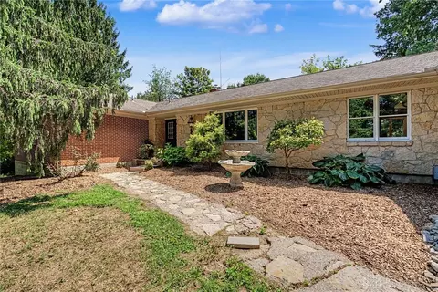 8815 Oregonia Rd, Waynesville, OH 45068