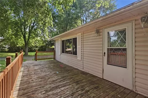 Exterior - 5890 Springfield Xenia Rd, Springfield, OH 45502 photo 4 of 11