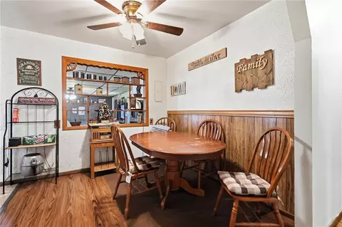 Dining - 5890 Springfield Xenia Rd, Springfield, OH 45502 photo 2 of 3