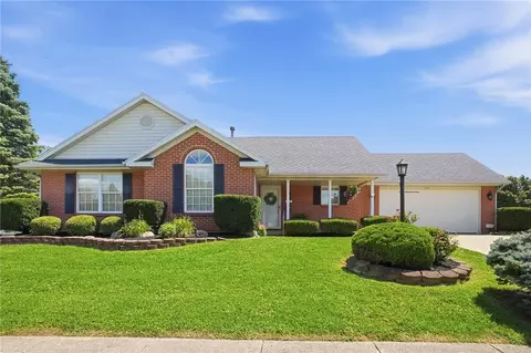 601 Quiet Creek Ct, Wilmington, OH 45177