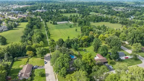 View/Area - 134 Bristol Dr, Centerville, OH 45458 photo 1 of 3