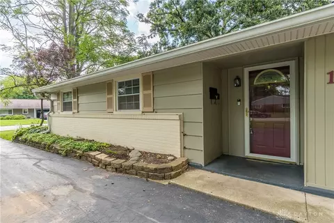 Exterior - 134 Bristol Dr, Centerville, OH 45458 photo 3 of 9