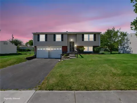 304 Westerly Hills Dr, Englewood, OH 45322