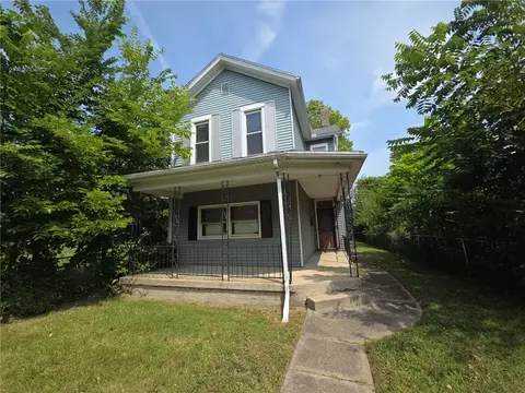 1027 W Riverview Ave, Dayton, OH 45402