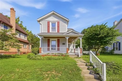 121 E Main St, West Carrollton, OH 45449