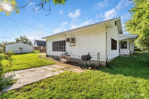 Exterior - 813 E Dorothy Ln, Kettering, OH 45419 photo 6 of 6