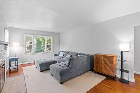 Living - 813 E Dorothy Ln, Kettering, OH 45419 photo 2 of 3