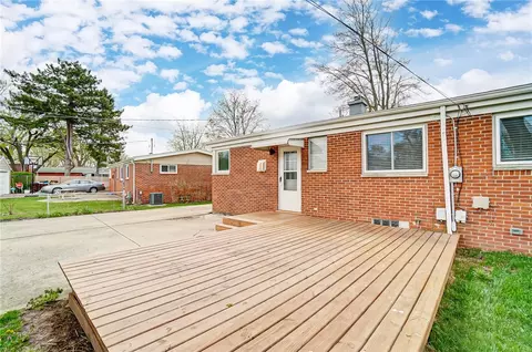 Exterior - 2417 Olson Dr, Kettering, OH 45420 photo 5 of 13