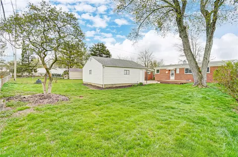 Exterior - 2417 Olson Dr, Kettering, OH 45420 photo 8 of 13