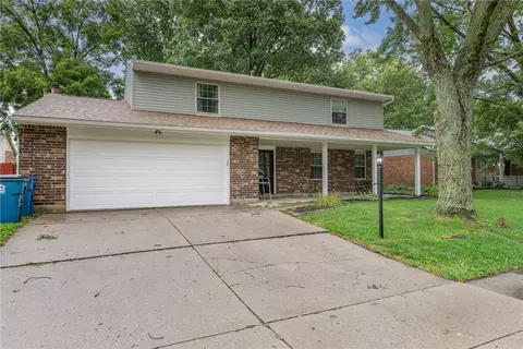 8930 Willowgate Ln, Huber Heights, OH 45424