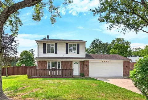 7920 Timber Hill Dr, Dayton, OH 45424