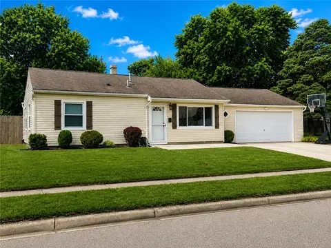 814 Bristol Dr, Vandalia, OH 45377