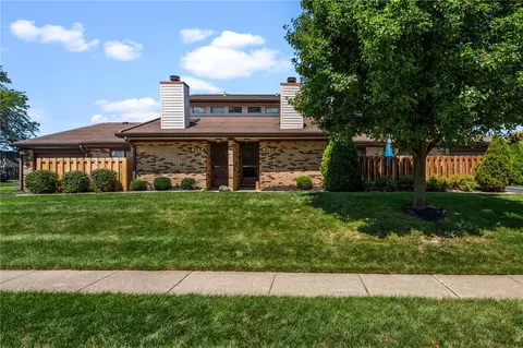 9561 Arboridge Ln, Miamisburg, OH 45342