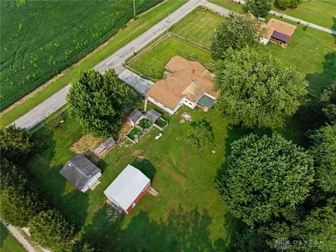 1530 Wolf Rd, West Alexandria, OH 45381