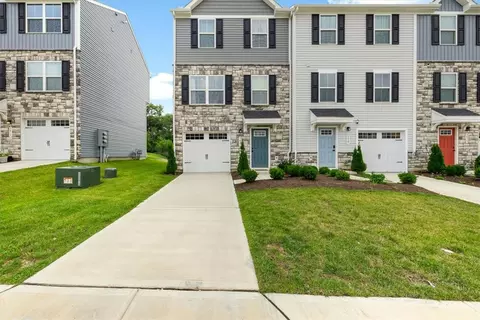 3421 Conifer Cir, Huber Heights, OH 45424