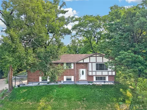 2700 Sonata Cir, Dayton, OH 45449