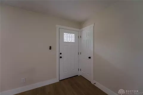 Entry Way - 759 N Hampton Rd, Springfield, OH 45504 photo 1 of 4