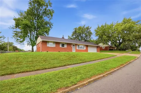 Exterior - 2821 Powhattan Pl, Kettering, OH 45420 photo 1 of 7