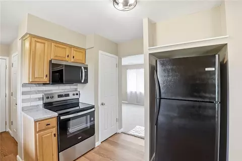 Kitchen - 2821 Powhattan Pl, Kettering, OH 45420 photo 1 of 2