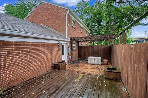 Exterior - 100 Greendale Dr, Kettering, OH 45429 photo 9 of 15