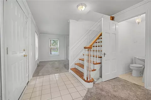 Entry Way - 100 Greendale Dr, Kettering, OH 45429 photo 3 of 4