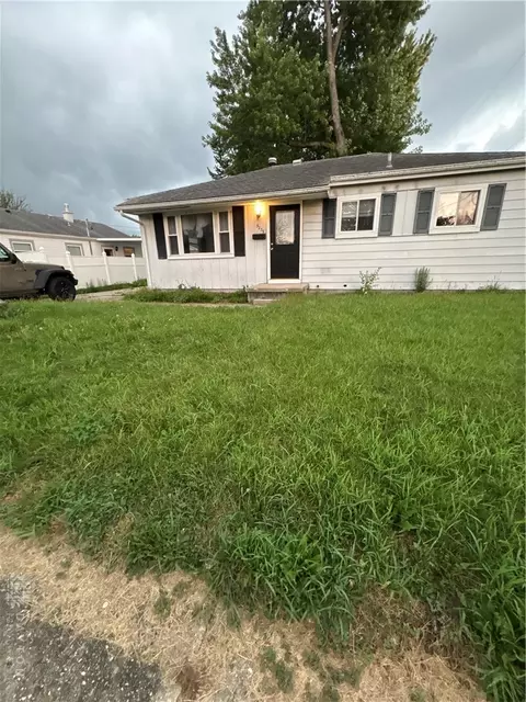 5279 Ferngrove Dr, Dayton, OH 45432