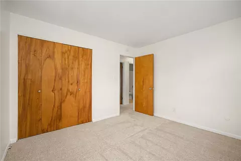 Bedroom - 1112 Claybourne Rd, Kettering, OH 45429 photo 5 of 7
