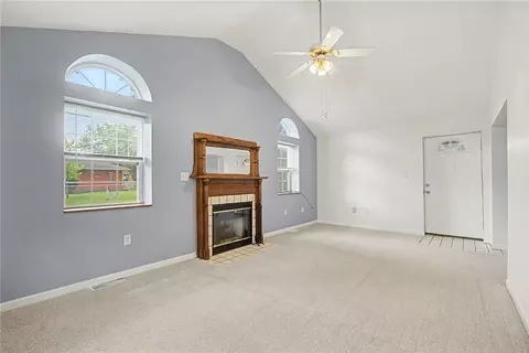 Living - 1112 Claybourne Rd, Kettering, OH 45429 photo 8 of 10