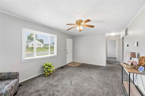 644 Cortland Dr, Springfield, OH 45505 photo 11