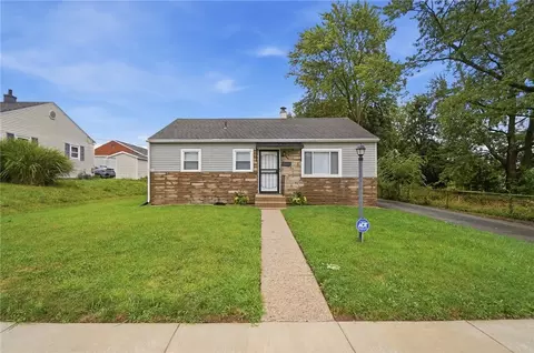 644 Cortland Dr, Springfield, OH 45505 photo 2