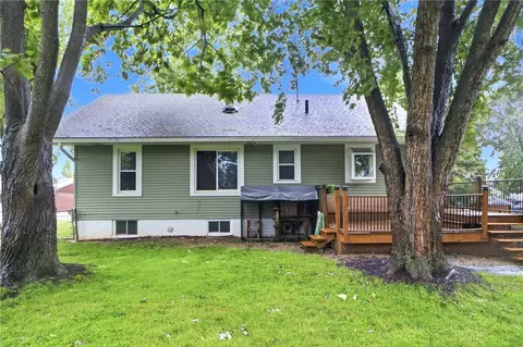 Exterior - 1733 Aero Ave, Kettering, OH 45429 photo 5 of 11