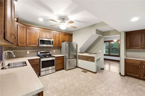 Kitchen - 1733 Aero Ave, Kettering, OH 45429 photo 1 of 3