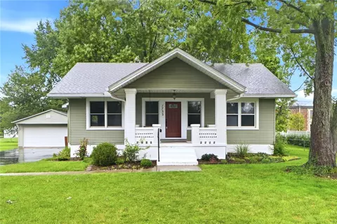 Exterior - 1733 Aero Ave, Kettering, OH 45429 photo 3 of 11