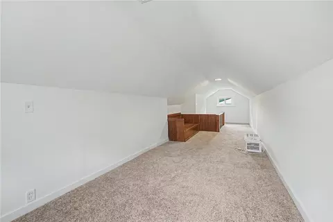 Entry Way - 516 Monteray Ave, Kettering, OH 45419 photo 7 of 7