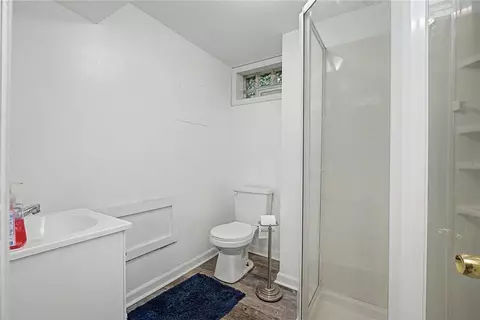 Bath - 516 Monteray Ave, Kettering, OH 45419 photo 2 of 4