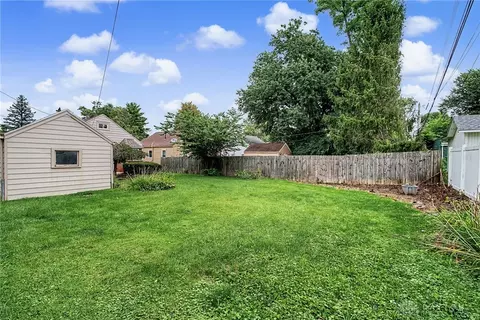 Exterior - 516 Monteray Ave, Kettering, OH 45419 photo 11 of 14