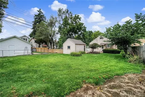 Exterior - 516 Monteray Ave, Kettering, OH 45419 photo 10 of 14