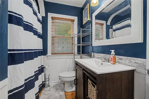 Bath - 516 Monteray Ave, Kettering, OH 45419 photo 1 of 4