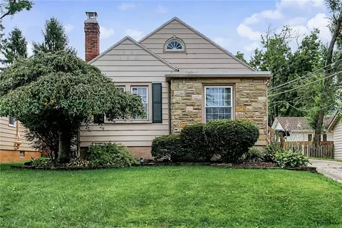 Exterior - 516 Monteray Ave, Kettering, OH 45419 photo 2 of 14