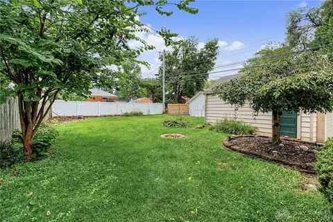 Exterior - 516 Monteray Ave, Kettering, OH 45419 photo 8 of 14