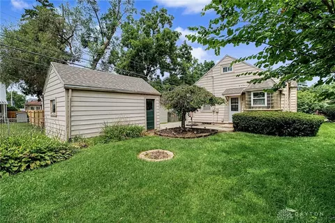 Exterior - 516 Monteray Ave, Kettering, OH 45419 photo 12 of 14