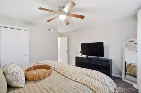 Bedroom - 3564 Shrine Rd, Springfield, OH 45502 photo 3 of 8