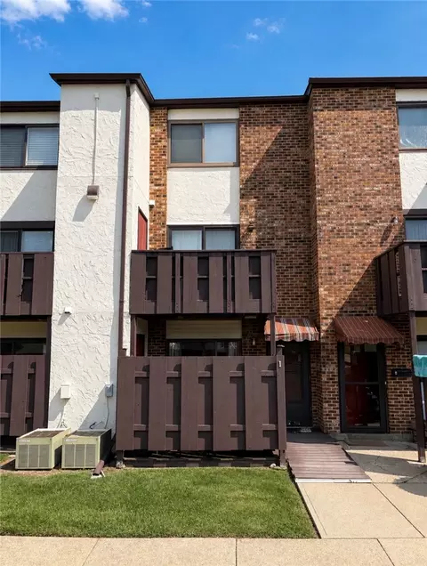 Exterior - 645 Villa Rd #G, Springfield, OH 45503 photo 3 of 3