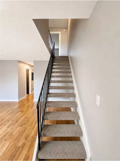 Entry Way - 645 Villa Rd #G, Springfield, OH 45503 photo 1 of 3