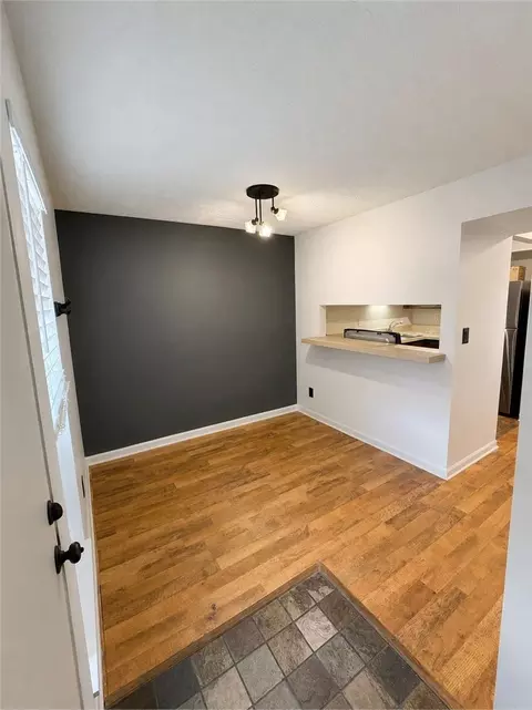 Dining - 645 Villa Rd #G, Springfield, OH 45503 photo 1 of 1