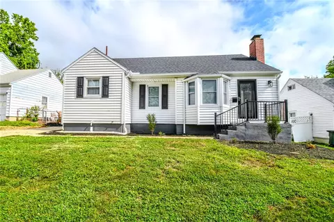 4227 Oakridge Dr, Dayton, OH 45417