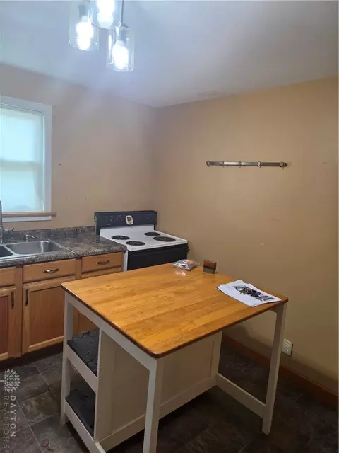 Kitchen - 1013 Ansel Dr, Kettering, OH 45419 photo 1 of 2